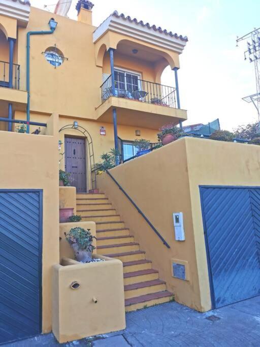 3 Bedroom Home With Amazing Views & Outdoor Spaces 马尼尔瓦 外观 照片