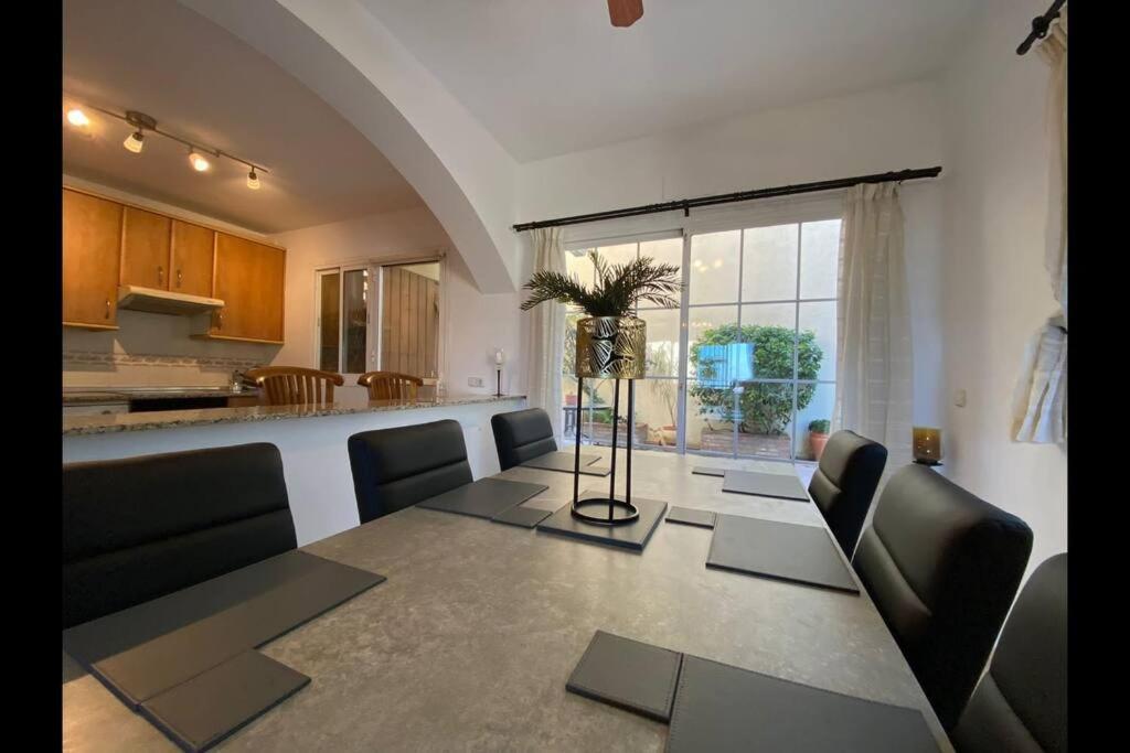3 Bedroom Home With Amazing Views & Outdoor Spaces 马尼尔瓦 外观 照片