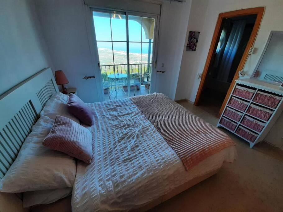 3 Bedroom Home With Amazing Views & Outdoor Spaces 马尼尔瓦 外观 照片
