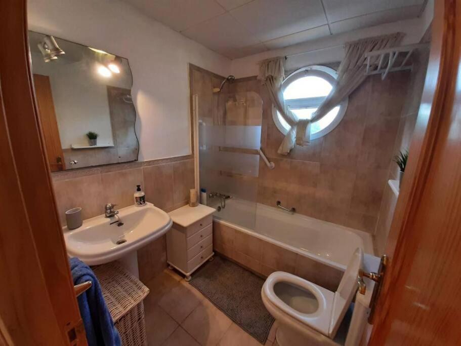 3 Bedroom Home With Amazing Views & Outdoor Spaces 马尼尔瓦 外观 照片
