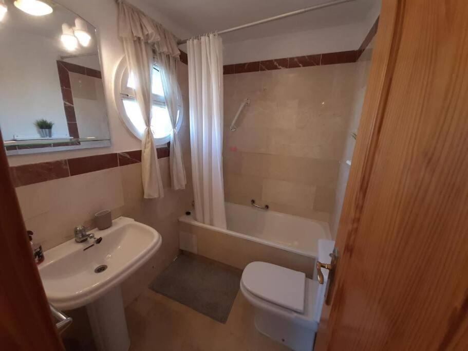 3 Bedroom Home With Amazing Views & Outdoor Spaces 马尼尔瓦 外观 照片