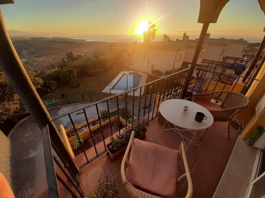 3 Bedroom Home With Amazing Views & Outdoor Spaces 马尼尔瓦 外观 照片
