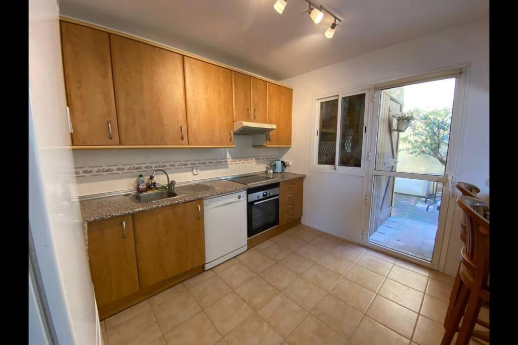 3 Bedroom Home With Amazing Views & Outdoor Spaces 马尼尔瓦 外观 照片