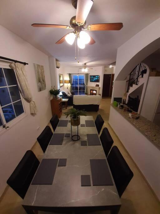 3 Bedroom Home With Amazing Views & Outdoor Spaces 马尼尔瓦 外观 照片