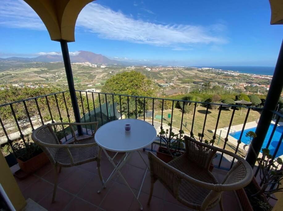 3 Bedroom Home With Amazing Views & Outdoor Spaces 马尼尔瓦 外观 照片